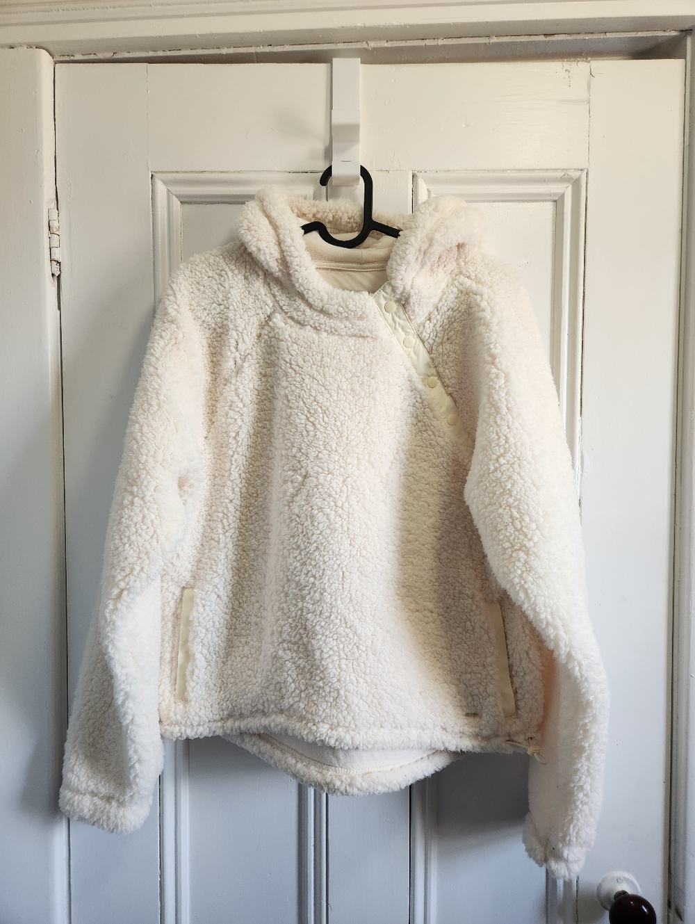 Hollister Sherpa Faux Fur Pullover Hoodie - Size Small